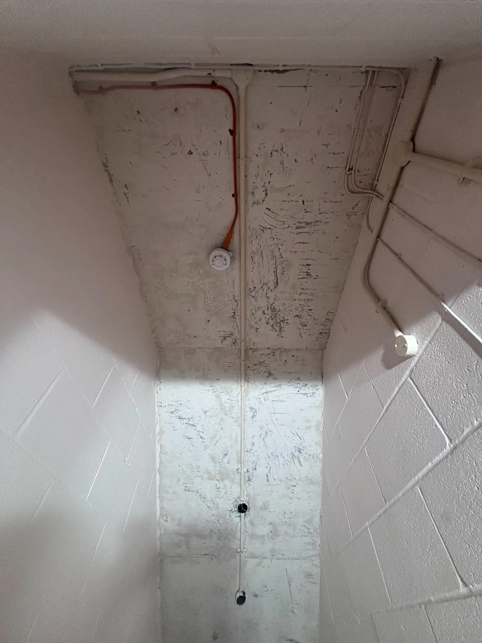 Licensed asbestos gasket removal in a Streatham Hill commercial property