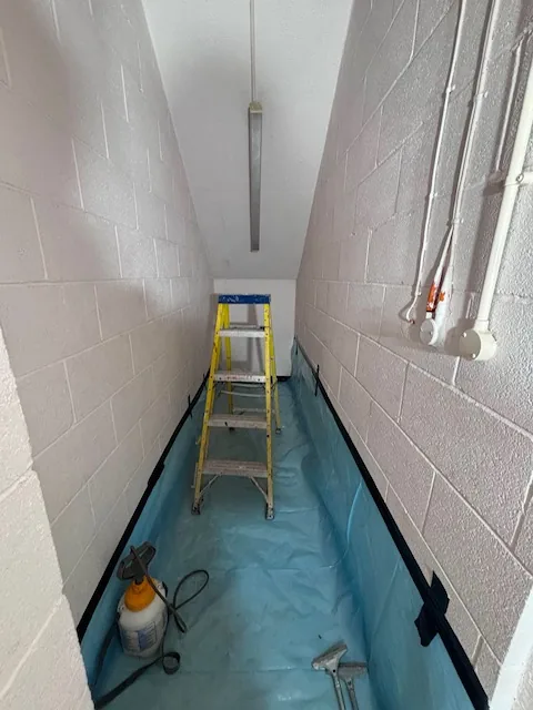 HSE-licensed asbestos gasket strip-out in SW2